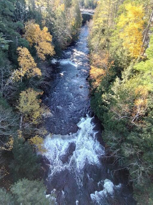 Northwoods Cabin-15 Acres, Fireplace- Paradise Villa Miscauno Island Buitenkant foto